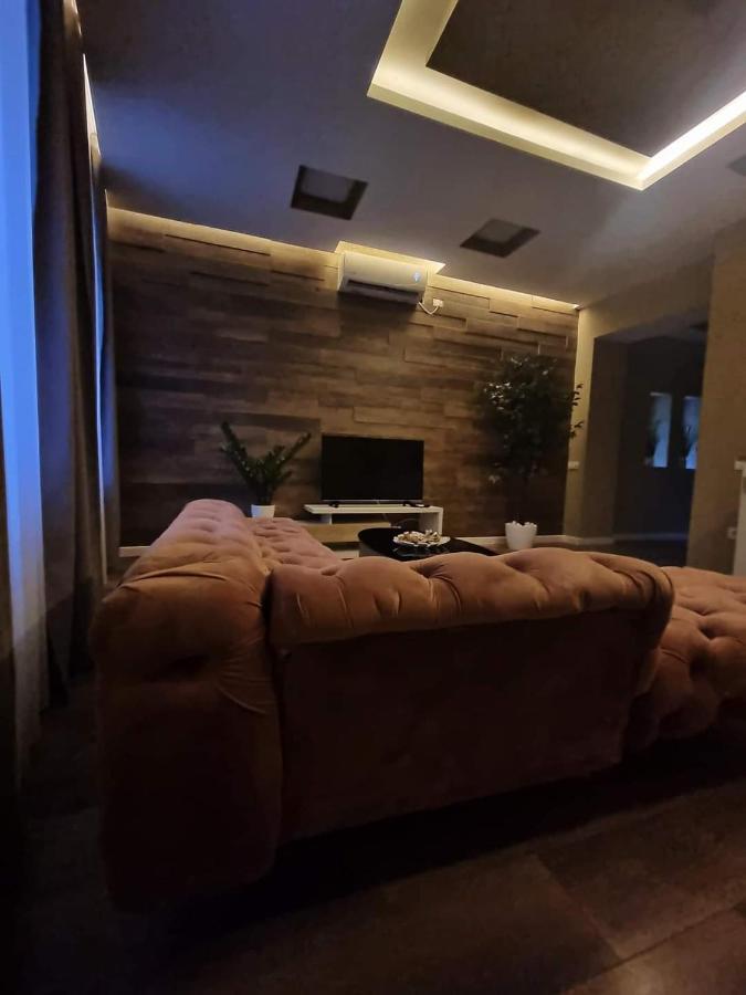 Laci Lak Premium Apartment Oradea Εξωτερικό φωτογραφία
