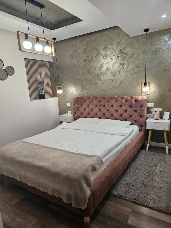 Laci Lak Premium Apartment Oradea Εξωτερικό φωτογραφία