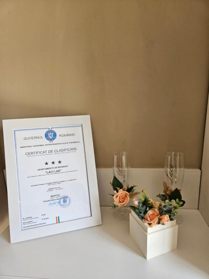 Laci Lak Premium Apartment Oradea Εξωτερικό φωτογραφία